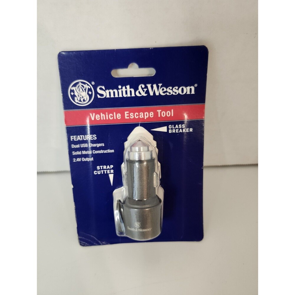 Smith & Wesson Vehicle Escape Tool Dual USB Chargers Glass Breaker Strap Cutter